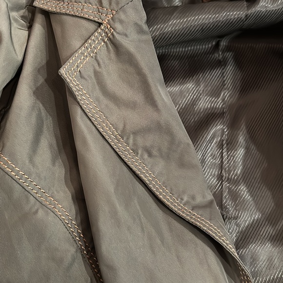 Danier Jacket - Picture 8 of 9